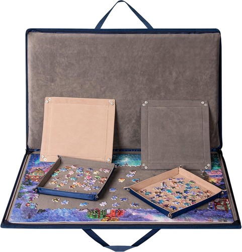 Jigsaw puzzle board with - puzzle,
